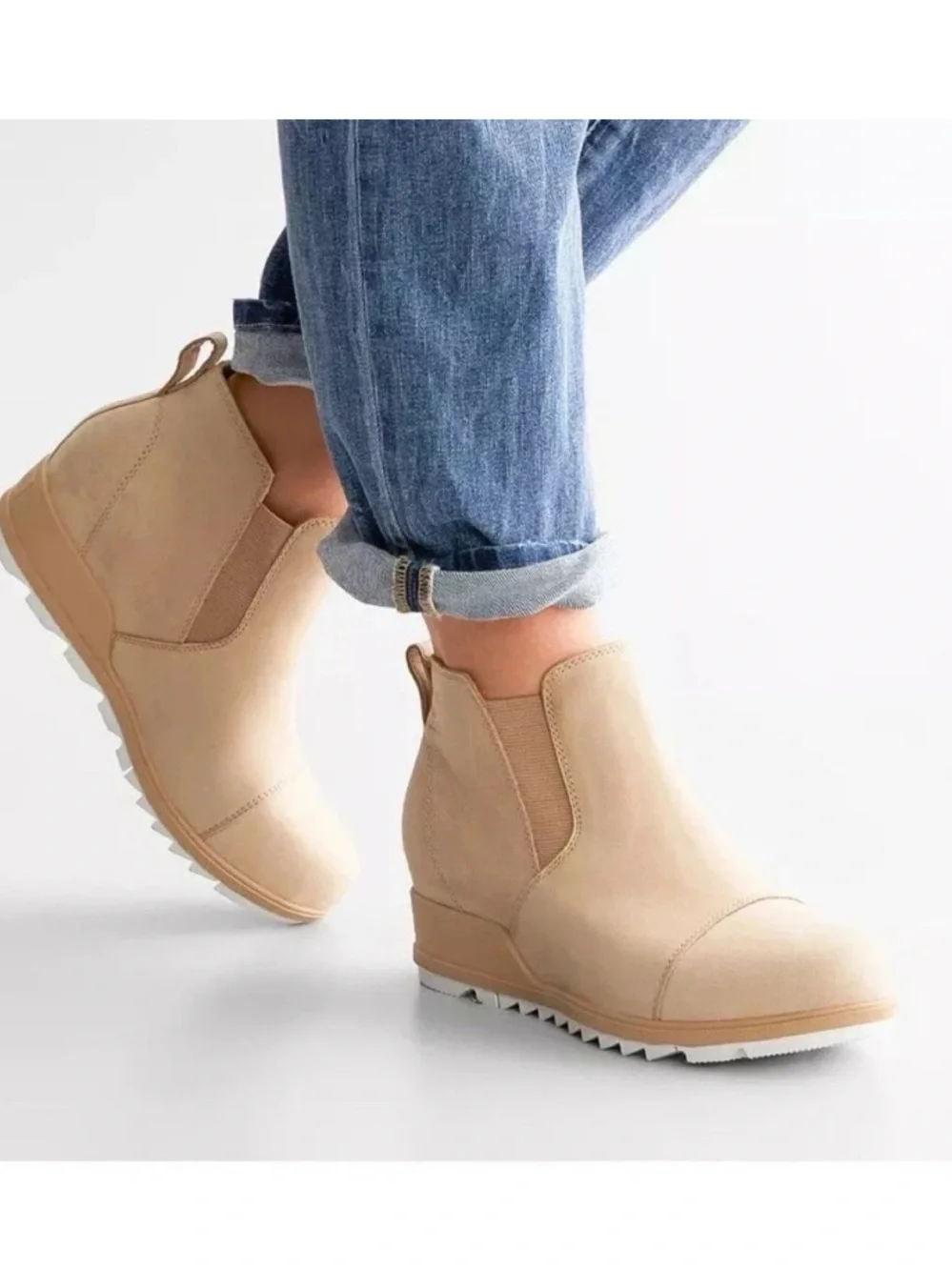 SOREL • Evie Pull-On Leather Ankle Boot bootie Canoe / Sea Salt wedge waterproof